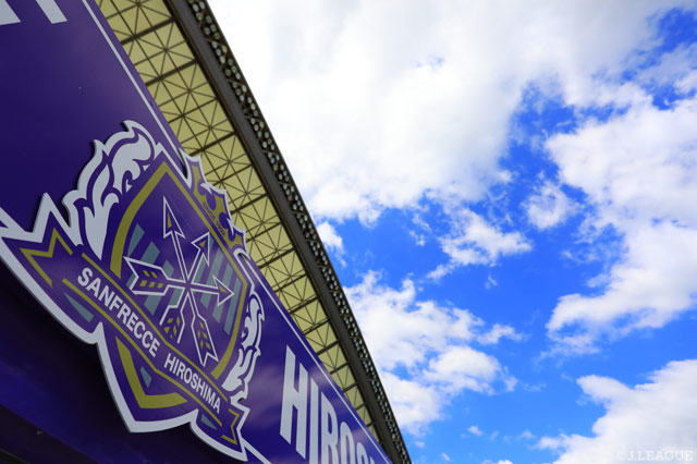 Former J Leaguer Jonsson Becomes Sanfrecce S New Manager J League Jp