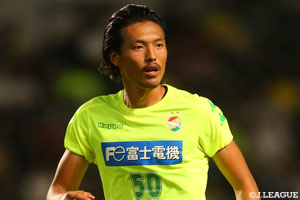 千葉は主力を出場停止で欠く中、指宿に期待がかかる。