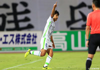 首位湘南は群馬に快勝 3位名古屋は横浜FCに逆転負けを喫し連勝は5でストップ【サマリー：明治安田Ｊ２ 第30節】