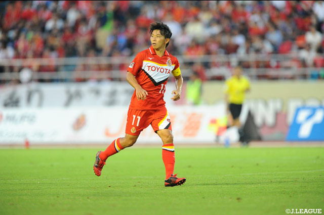 FW佐藤が全治3週間の負傷【名古屋】
