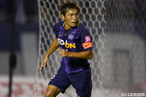 広島は前節、青山不在が響いたが復帰する今節は、1トップのパトリックを生かす攻撃スタイルが蘇るはずだ。