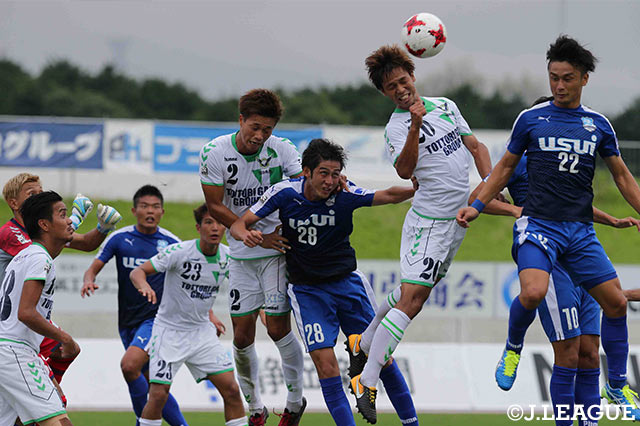 沼津、鳥取とドローで首位逃すも2位浮上！【サマリー：明治安田Ｊ３ 第19節】