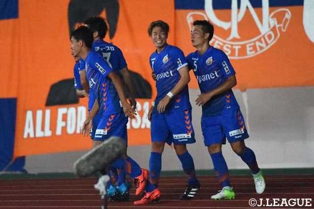 長崎が徳島との上位対決制し3位浮上！【サマリー：明治安田Ｊ２ 第32節】