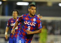 FWウイルソンとの契約を解除。FWビリーが加入【甲府】