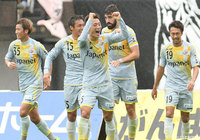 福岡が東京Ｖと引き分けたため湘南のＪ１昇格が決定！熊本に勝利した長崎が2位浮上【サマリー：明治安田Ｊ２ 第39節】