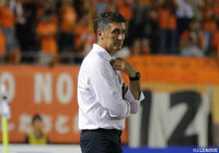 カルロス アルベルト マジョール監督を解任【山口】