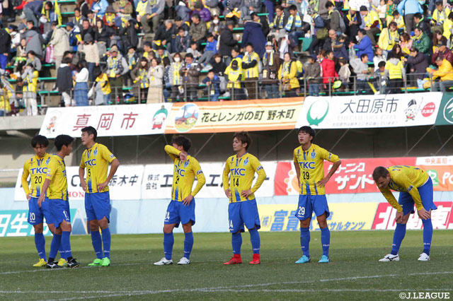 引き分けの栃木が再び首位に浮上！Ｊ３優勝争いは三つ巴のまま最終節へ【サマリー：明治安田Ｊ３ 第33節】