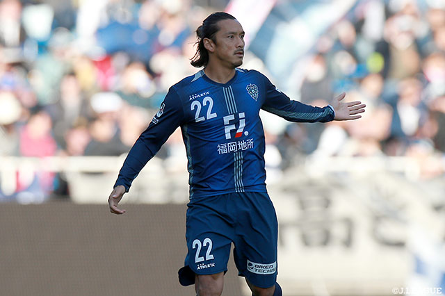 福岡よりDF中村が完全移籍で加入【長崎】