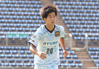 琉球よりMF名倉が完全移籍加入【長崎】