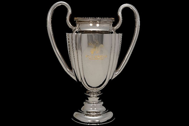 日本サッカーミュージアムにfuji Xerox Super Cup 優勝杯 を展示 大会前にお目にかかれるチャンス Fuji Xerox Super Cup 18 ｊリーグ Jp