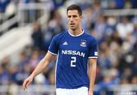 DFミロシュ デゲネクとFWアンドリュー ナバウトがオーストラリア代表に選出