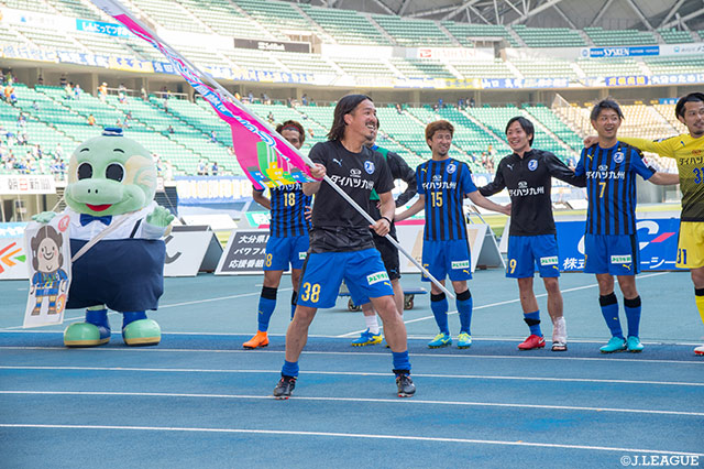 町田との打ち合いを制した大分が首位をキープ！7試合ぶりに勝利の京都が最下位脱出【サマリー：明治安田Ｊ２ 第11節】
