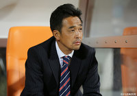 吉田監督との契約を解除。新監督に上野氏が就任【甲府】