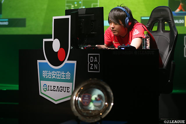 大会を通じ、的確なポジショニングで安定した守りを披露し見事優勝したかーる選手(浦和レッズ)