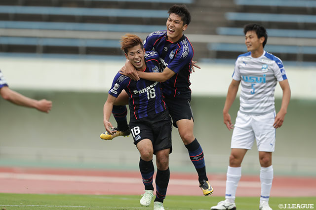 Ｇ大23が首位沼津の連勝をストップ　Ｃ大23が背後に迫る【サマリー：明治安田Ｊ３ 第10節】