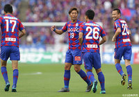 首位の大分相手に6発快勝の甲府が4連勝達成！徳島vs松本の一戦は互いに譲らず1-1のドロー決着…【サマリー：明治安田Ｊ２ 第16節】