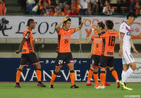 Ｊ２屈指の矛盾対決を制した山口が暫定ながら首位浮上！【サマリー：明治安田Ｊ２ 第18節】