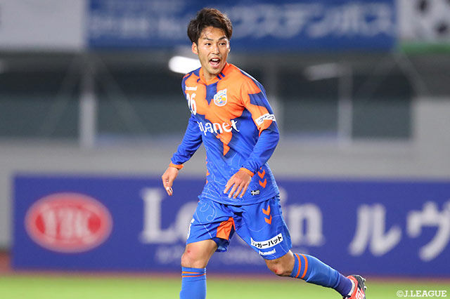 長崎よりMF碓井が期限付き移籍加入【群馬】