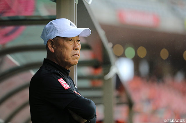 鈴木監督との契約を解除【新潟】