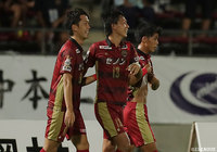 琉球と鹿児島が3連勝を達成！群馬は大島の2ゴールでＣ大23に快勝【サマリー：明治安田Ｊ３ 第22節】