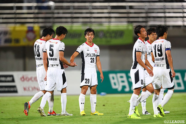 盛岡が5試合ぶりの勝利！群馬の連勝は4でストップ【サマリー：明治安田Ｊ３ 第24節】