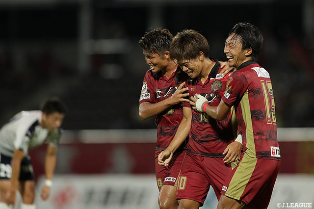 2度の首位攻防戦を制した琉球が優勝に前進。Ｊ２復帰を狙う群馬にも勢い【マンスリーレポート（9月）：明治安田Ｊ３】