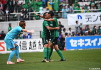 松本が東京Ｖを破り首位再浮上！ 栃木に敗れた讃岐は21位以下が確定…【サマリー：明治安田Ｊ２ 第40節】