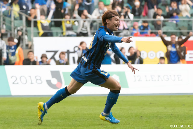 大分が暫定首位に浮上！横浜FCはレアンドロ ドミンゲスの2ゴールで岡山に勝利【サマリー：明治安田Ｊ２ 第41節】