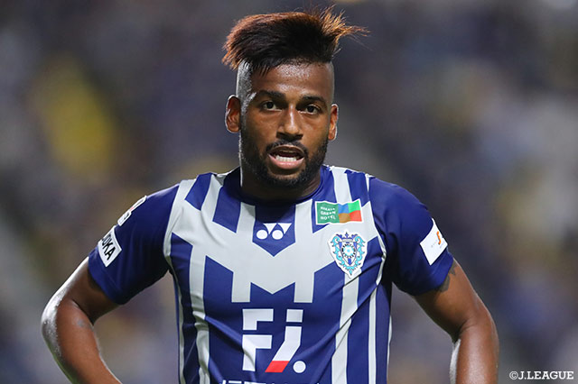 福岡よりFWレオミネイロが完全移籍加入【岡山】