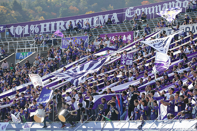 広島は、IFKヨーテボリ(スウェーデン)よりDFエミル サロモンソンが、完全移籍で加入することを発表しました