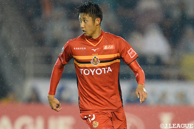 MF伊藤がプロA契約を締結【磐田】