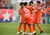 劇的な逆転勝利を収めた大宮が暫定首位に浮上！新潟は吉永体制下で初勝利を飾る【サマリー：明治安田Ｊ２ 第12節】