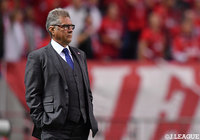 オズワルド オリヴェイラ監督との契約を解除。新監督に大槻氏が就任【浦和】