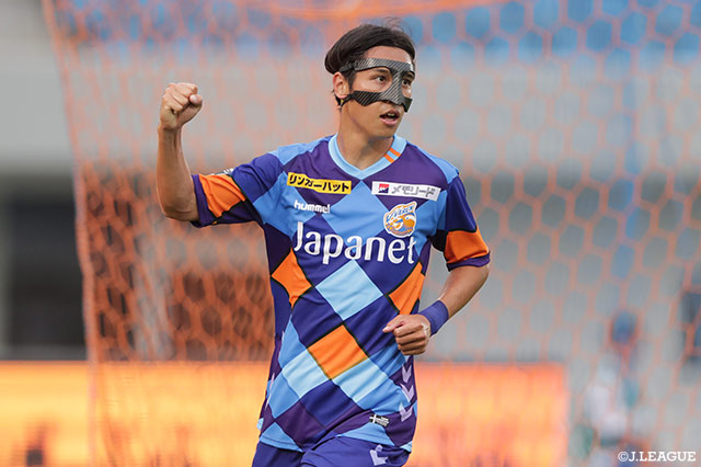 長崎は呉屋 大翔が好調を維持しており、このストライカーが今後の戦いでも重要な役割を担っていきそうだ