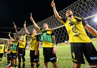 圧倒的な強さを示す柏が首位を独走。自動昇格、プレーオフ進出争いは予想のつかない大混戦に!【マンスリーレポート(8月):明治安田J2】