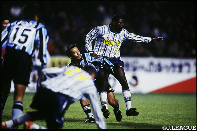 ファンが選ぶ 記憶に残るjリーグのvゴールtop10 歓喜 感涙 そして悲嘆 jリーグ Jp