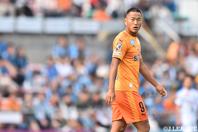 FW鄭 大世が全治8週間の負傷【清水】