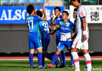 逆転勝利を収めた徳島が暫定7位に浮上！ 新潟は本間の1点を守り抜き、3連勝を達成【サマリー：明治安田Ｊ２ 第36節】