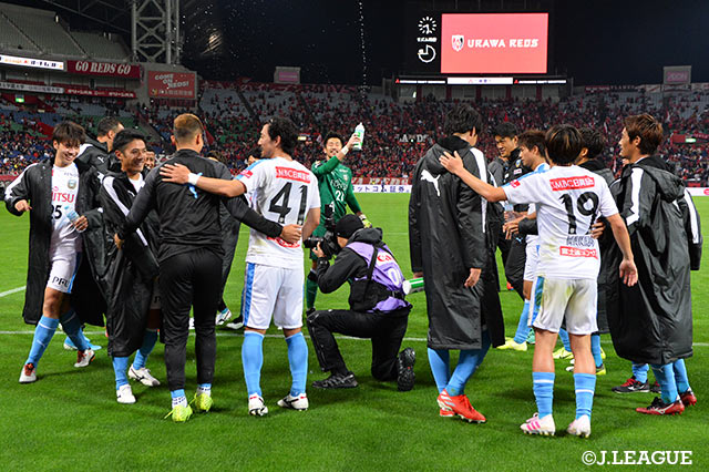 快勝を収めた川崎fが逆転での優勝に望みを繋ぐ 浦和は4戦未勝利でacl決勝初戦へ サマリー 明治安田j1 第32節 jリーグ Jp 快勝を収めた川崎fが逆転での優勝に望みを繋ぐ 浦和は4戦未勝利でacl決勝初戦へ サマリー 明治安田j1 第32節 jリーグ Jp