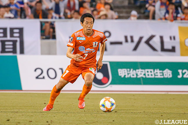 愛媛よりMF近藤が完全移籍加入【大宮】