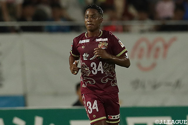 琉球よりMFハモンが期限付き移籍加入【鳥取】