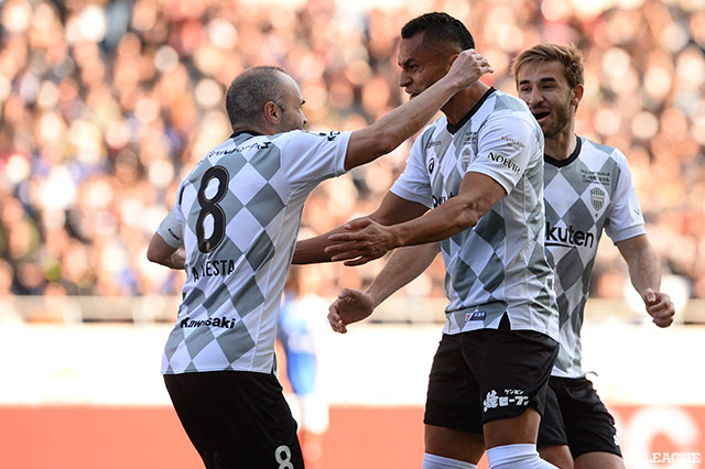 神戸はイニエスタら昨季からの主力が好調を維持し、新戦力のドウグラスも早くもフィットしている。悲願のリーグ初制覇に向けて、スタートダッシュを決められるか？！