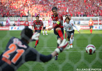 怒涛の9連勝で最大10ポイント差を逆転。驚異の末脚を見せた鹿島が6年ぶり5度目の戴冠！【Ｊリーグヒストリー：2007年】