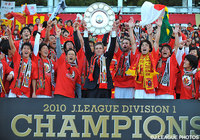 2位に勝点10差をつける圧勝劇。名古屋がカリスマ指揮官の下で悲願の初戴冠!【Jリーグヒストリー:2010年】