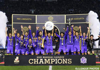 年間勝点1位の実力をまざまざと見せつける。Ｇ大阪との死闘を制した広島が3度目の王者に輝く！【Ｊリーグヒストリー：2015年】