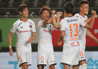 Ｊ２が再開！大宮はウノゼロ勝利で2連勝 3点差を逆転した愛媛が四国ダービーを制す【サマリー：明治安田Ｊ２ 第2節】