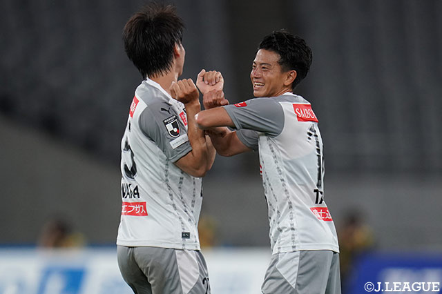 FC東京に4-0と快勝を収め勢いに乗る川崎Ｆは、ここ2試合で3得点の長谷川 竜也（右）に大きな期待がかかる