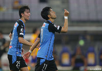 川崎Fが2点差をひっくり返し首位をキープ!“横浜ダービー”は横浜FMが4発快勝【サマリー:明治安田J1 第6節】