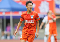 MF秋山がプロA契約を締結【新潟】