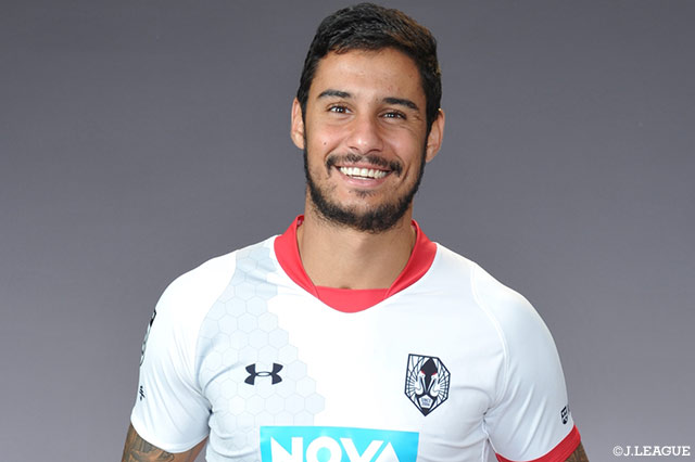 イーサイ・モラレス